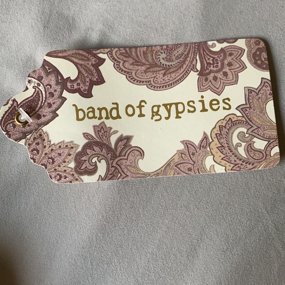 Embroidered Halter Top in White & Red - Picture 5 of 6